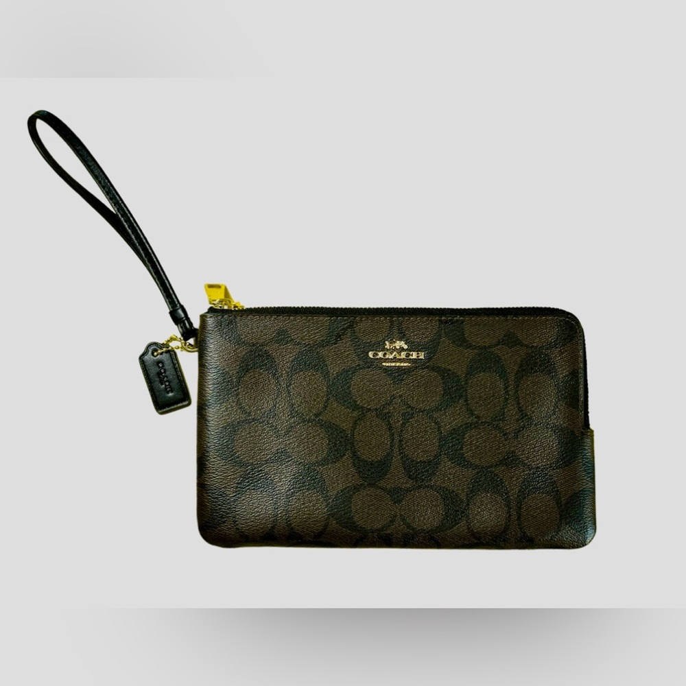 NWOT COACH DOUBLE ZIPPER WRISTLET